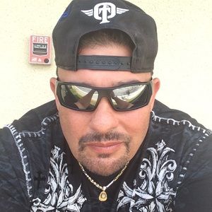 Meet your Posher, Kenneth